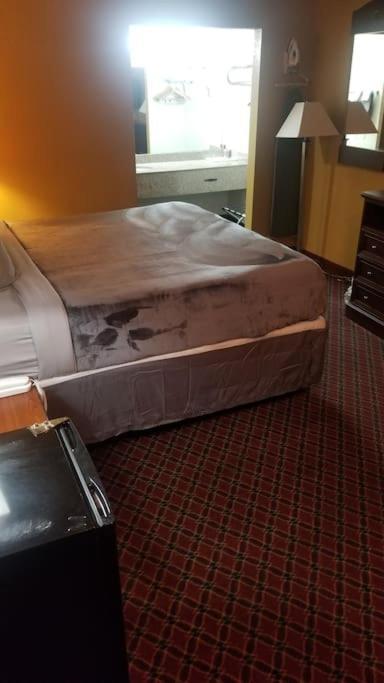 Hotel 2 Queen Beds Hotel Room 212 Booking Stillwater Dış mekan fotoğraf