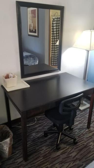 Hotel 2 Queen Beds Hotel Room 212 Booking Stillwater Dış mekan fotoğraf
